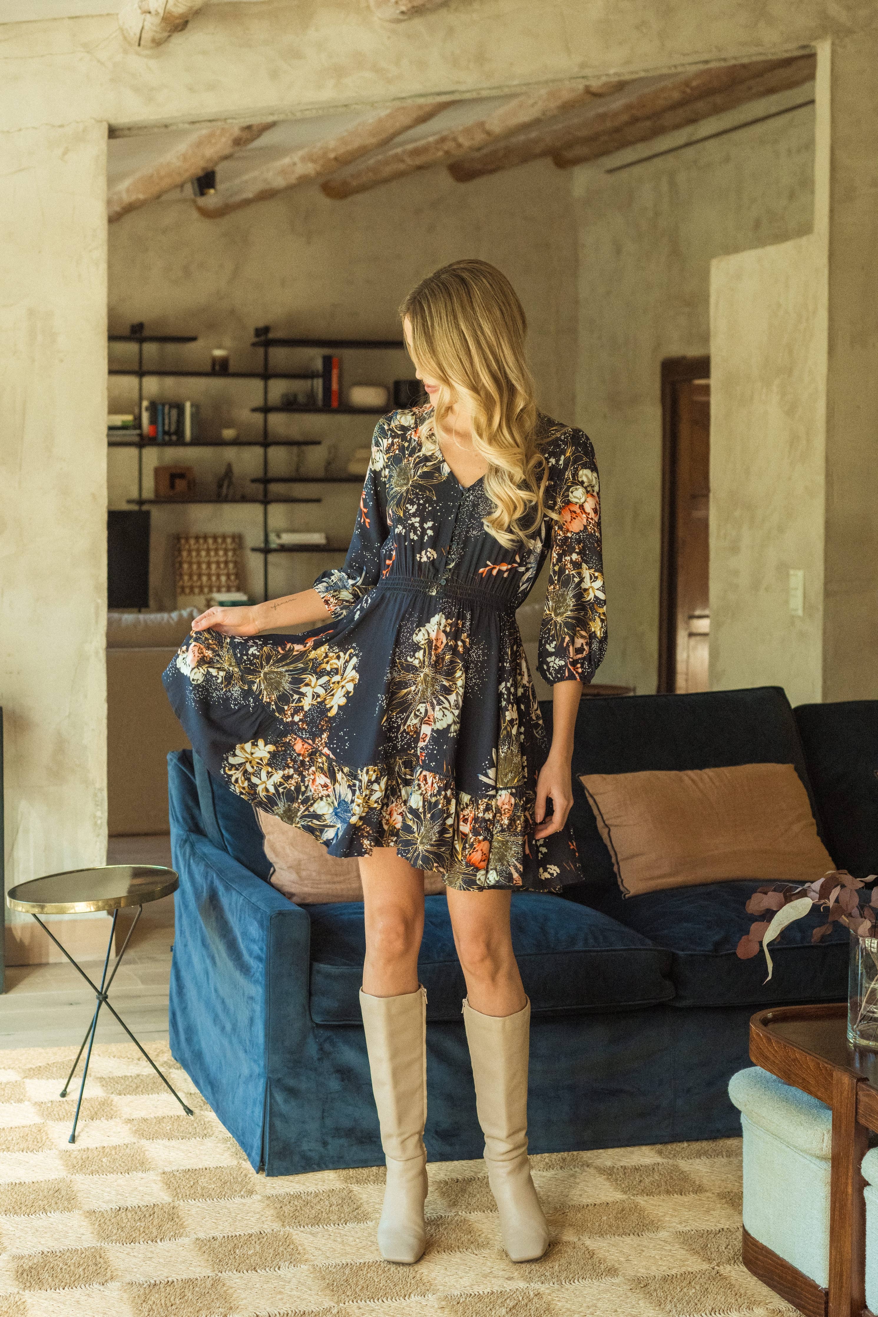 MINIKLEID CELINE MIT BLUMENBOMBEN-PRINT Jaase