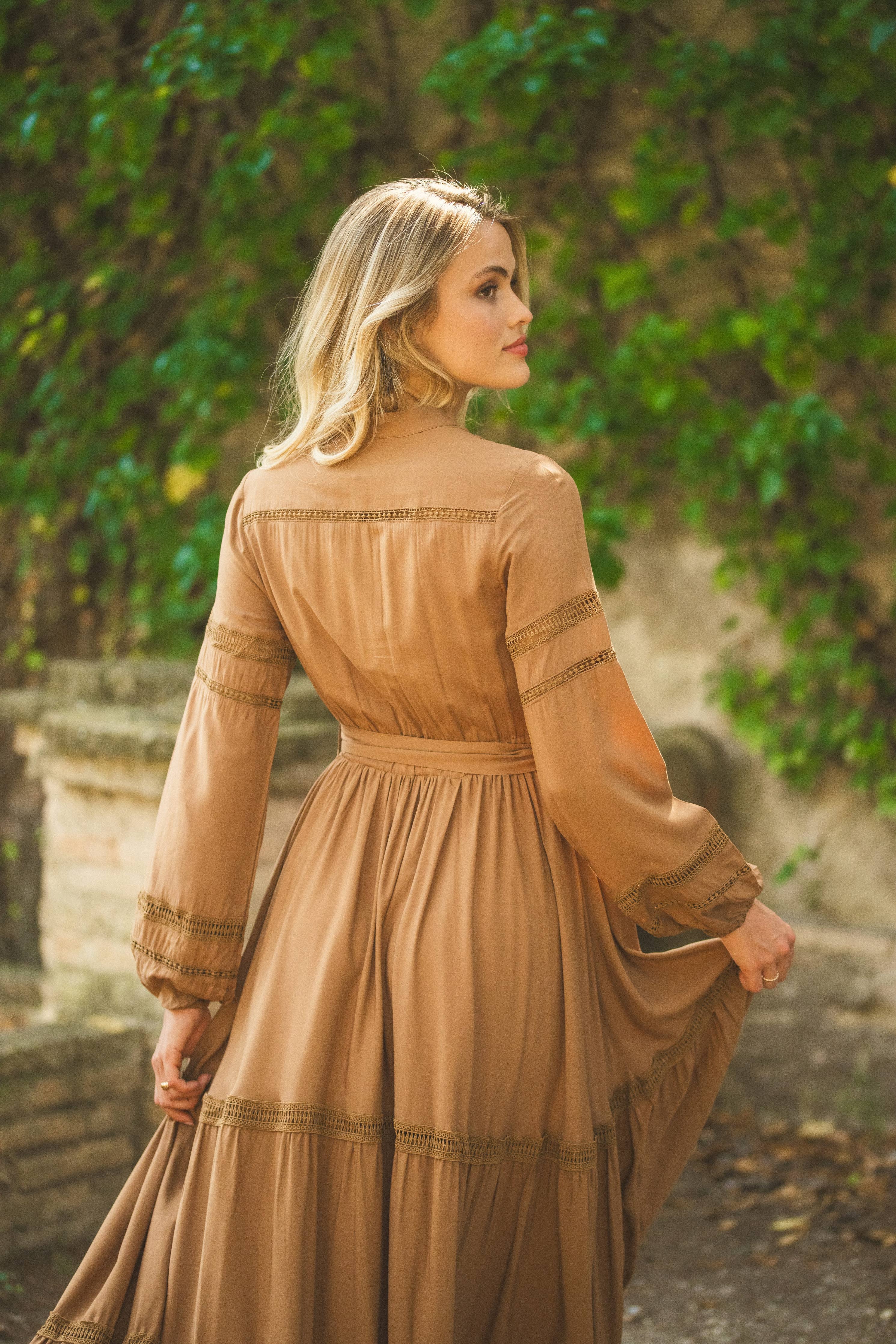 MOKKAFARBENES JAYNIE MAXIKLEID Jaase