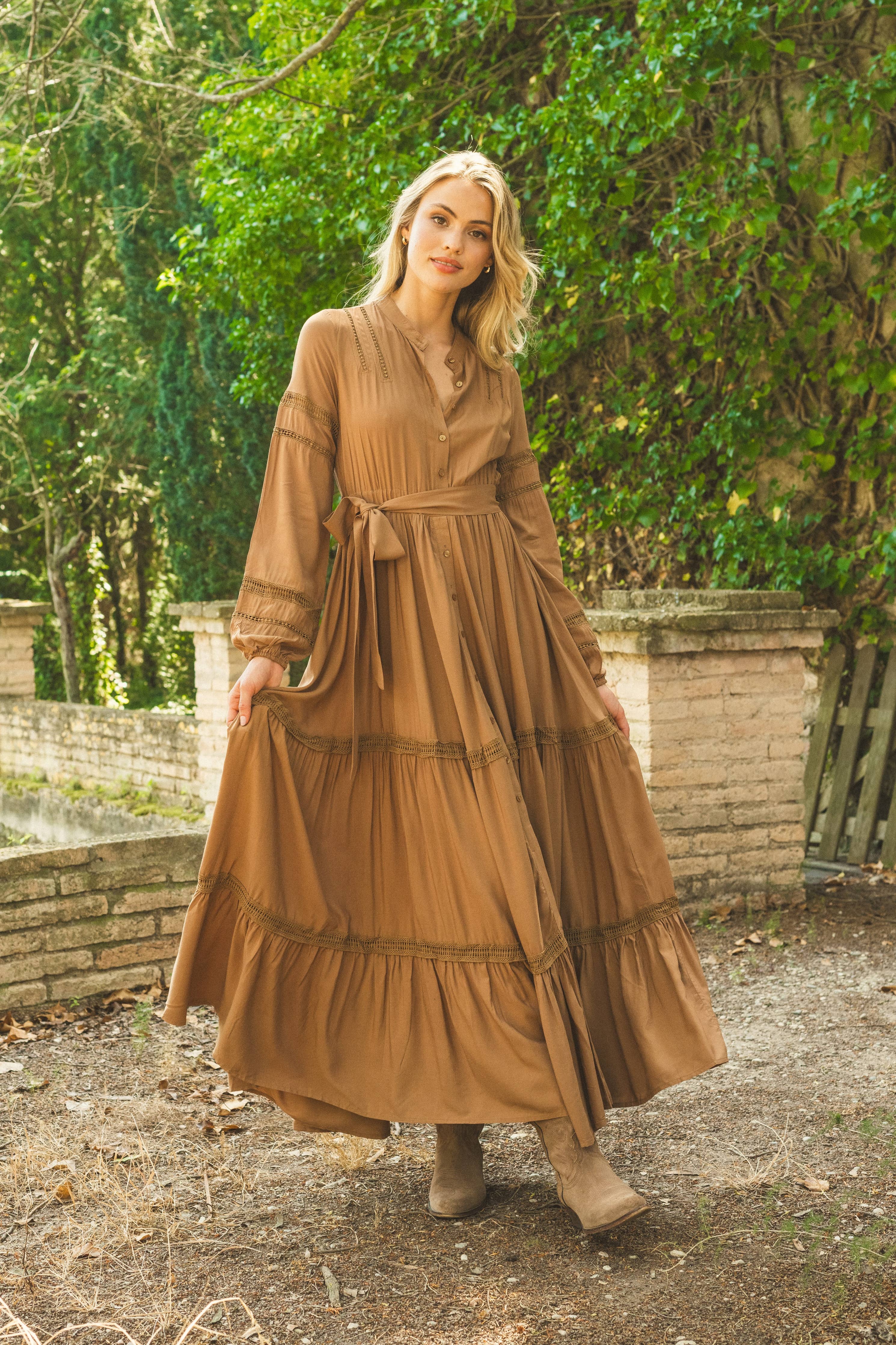 MOKKAFARBENES JAYNIE MAXIKLEID Jaase