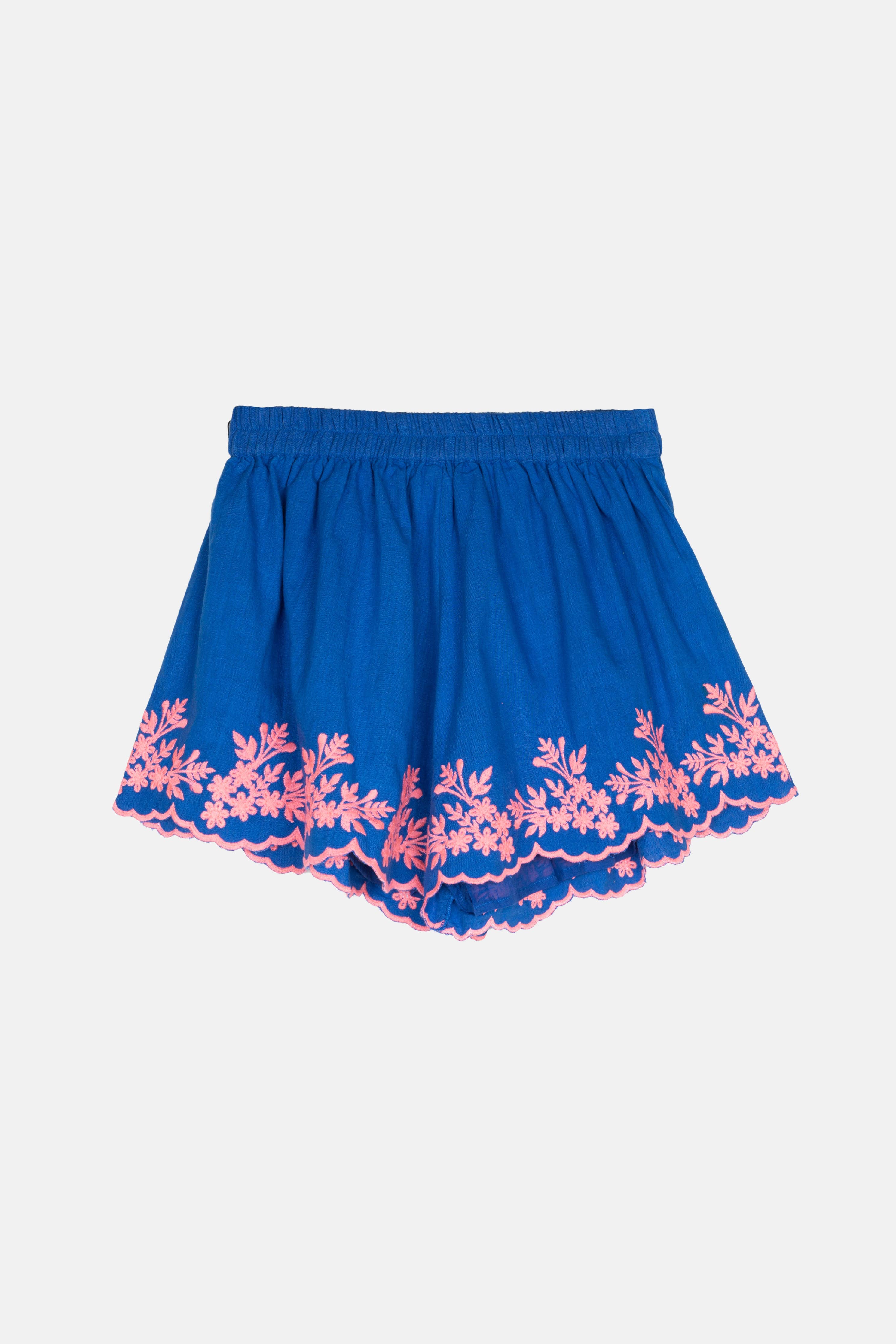 Royalblaue Boho-Shorts aus Baumwolle mit pinker floraler Stickerei – Teil des Guadalupe Azul Sets