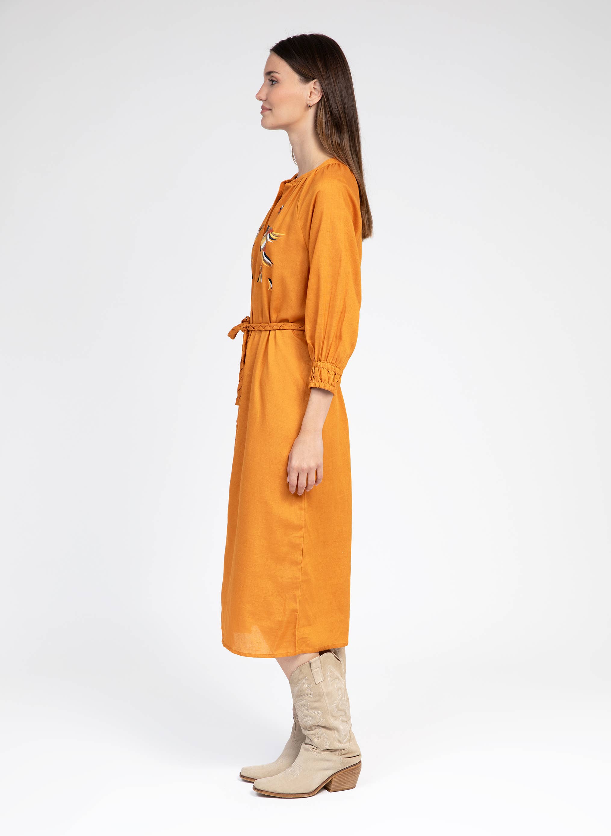 ONORYA honigfarbenes besticktes Kleid An&