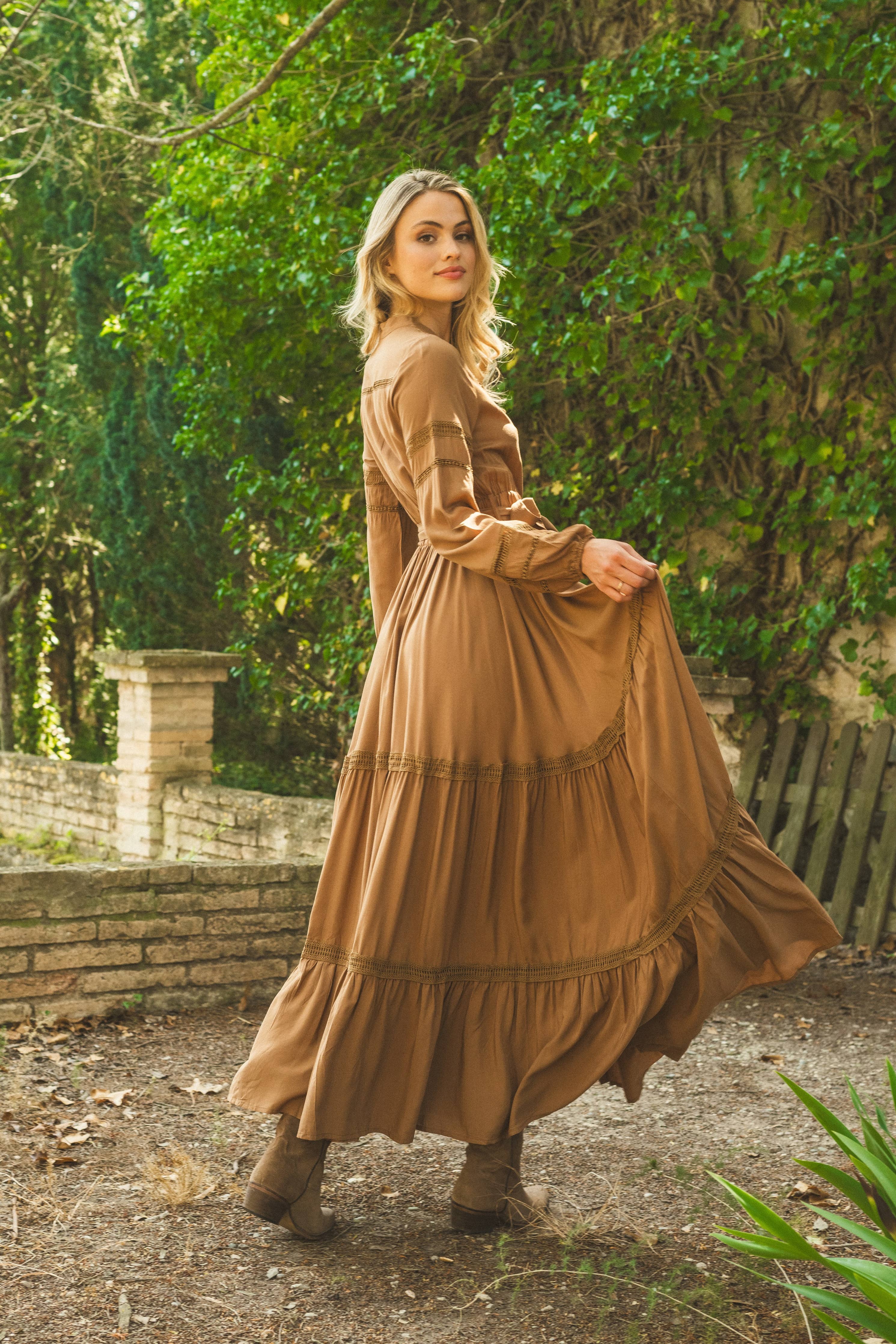 MOKKAFARBENES JAYNIE MAXIKLEID Jaase