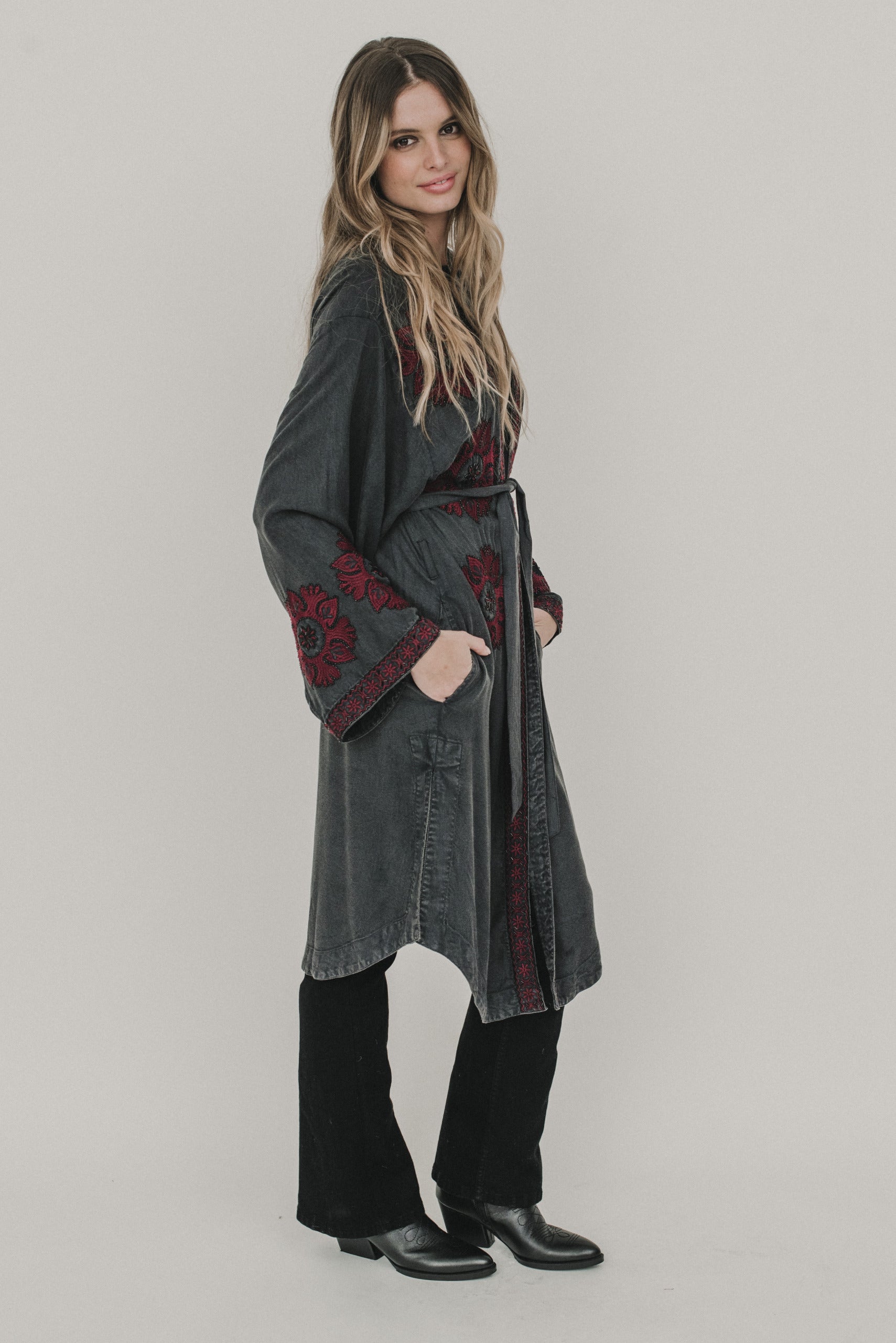 Roma Kimono grau Piti Cuiti