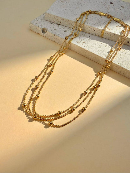 Dreireihige goldene Halskette mit feinen Kugelketten aus Edelstahl, 18K vergoldet