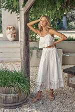 Jaase Snow White Lace Jordyn Crop Top und Vela Maxirock Set Jaase